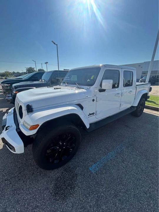 2023 Jeep JT Gladiator - Image 2 of 12