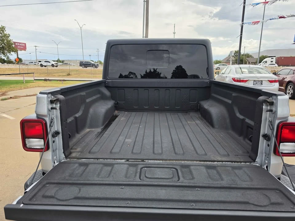 2023 Jeep JT Gladiator - Image 7 of 11
