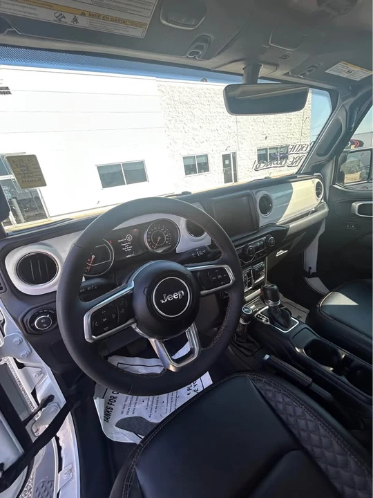 2023 Jeep JT Gladiator - Image 4 of 12
