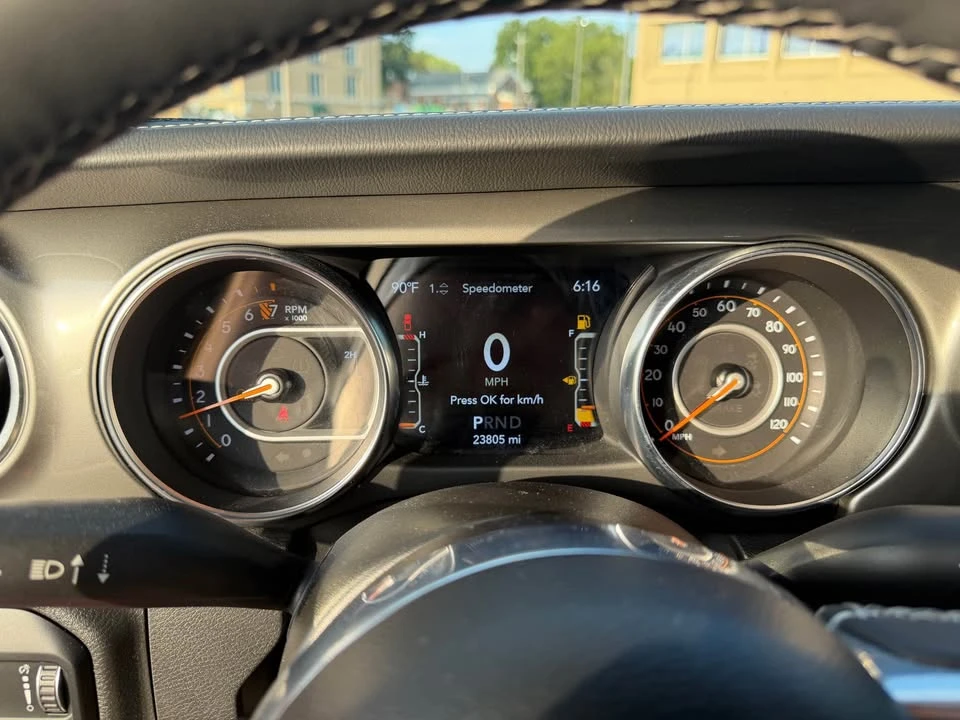 2023 Jeep JT Gladiator - Image 7 of 11