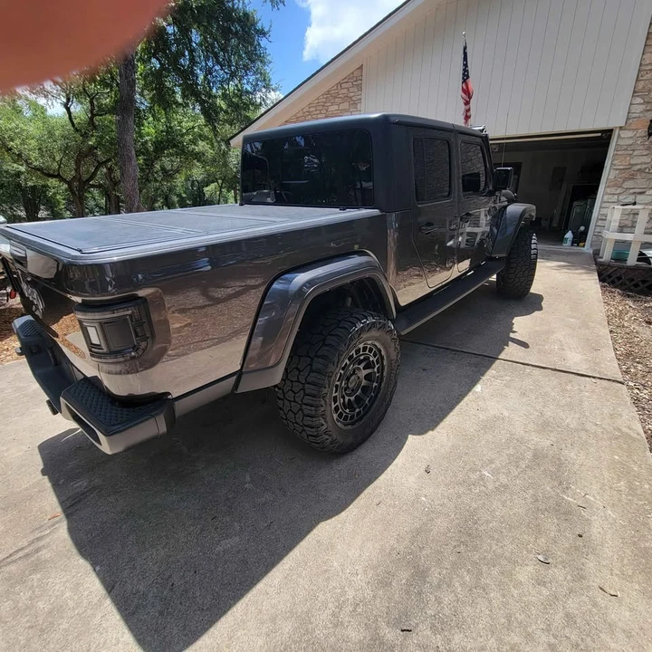 2023 Jeep JT Gladiator - Image 5 of 8