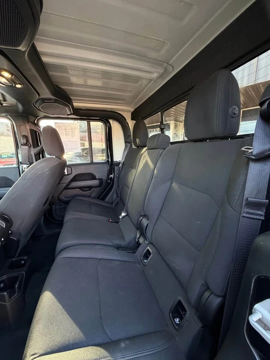 2023 Jeep JT Gladiator - Image 8 of 10