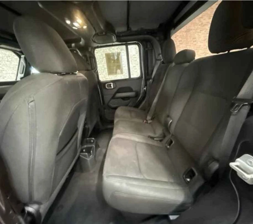 2023 Jeep JT Gladiator - Image 8 of 9