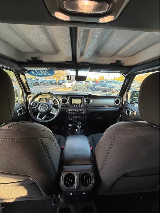 2023 Jeep JT Gladiator - Image 9 of 12
