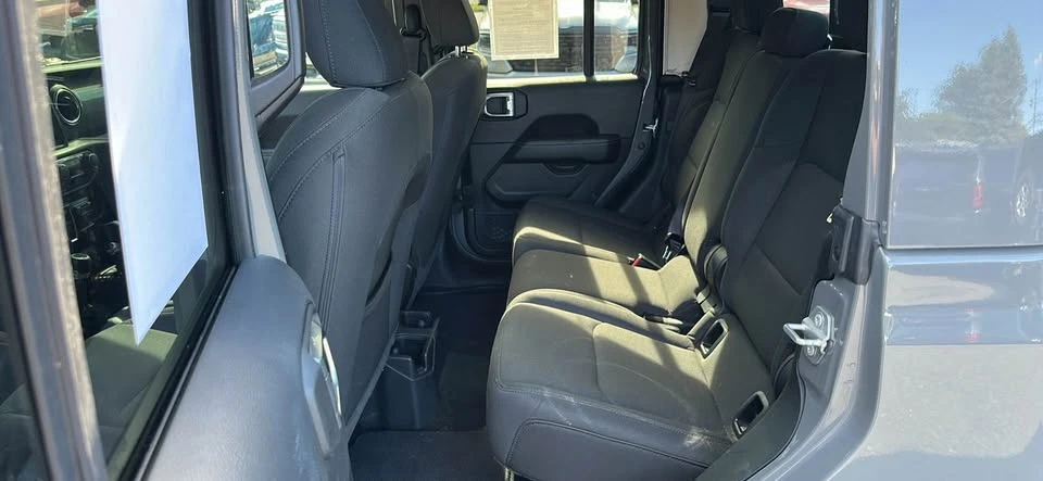 2023 Jeep JT Gladiator - Image 10 of 13