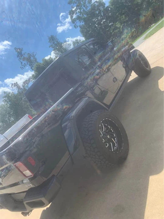 2023 Jeep JT Gladiator - Image 3 of 5
