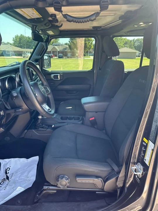 2023 Jeep JT Gladiator - Image 8 of 14