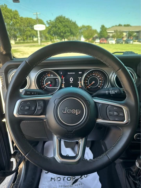 2023 Jeep JT Gladiator - Image 11 of 14