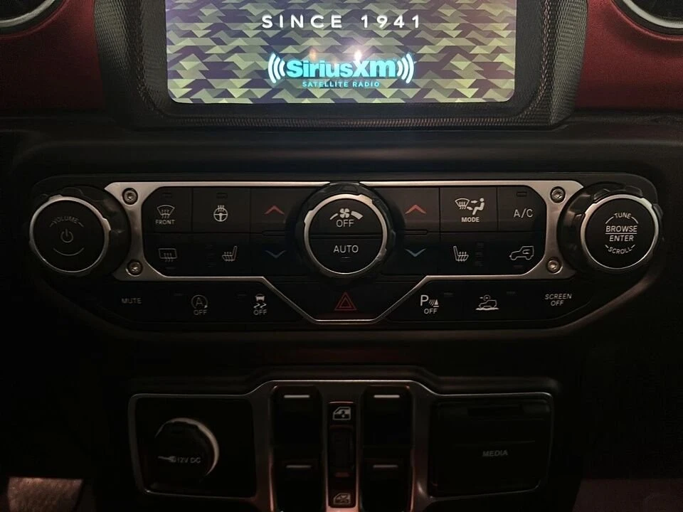 2023 Jeep JT Gladiator - Image 14 of 20