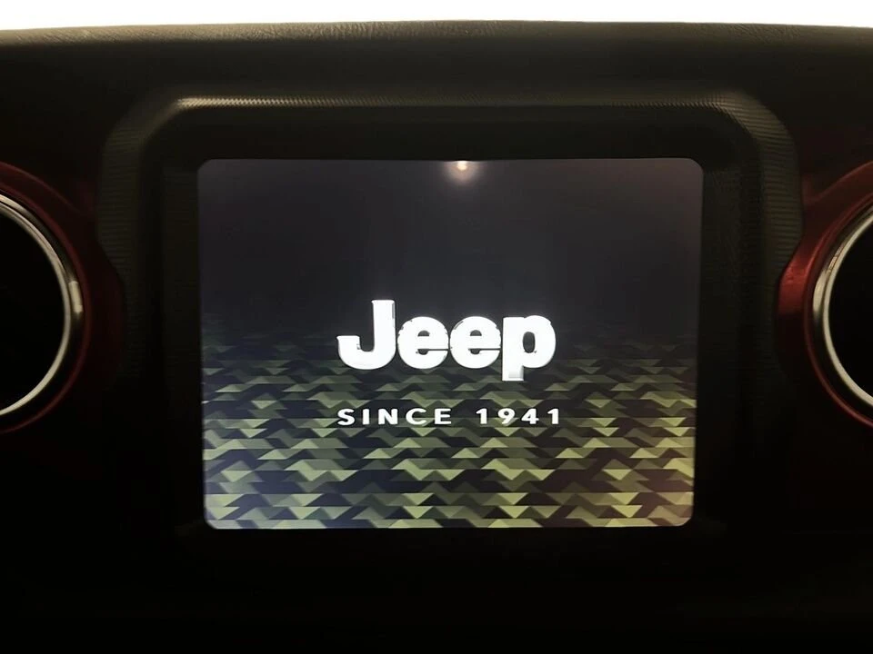 2023 Jeep JT Gladiator - Image 13 of 20