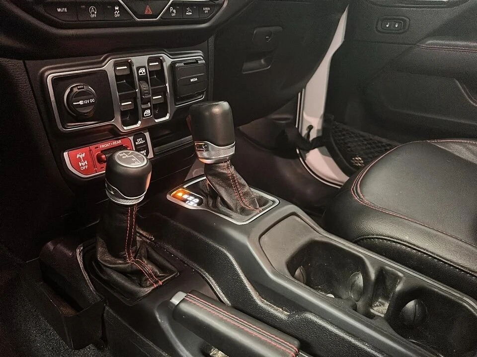 2023 Jeep JT Gladiator - Image 15 of 20
