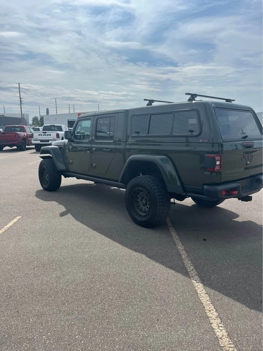 2023 Jeep JT Gladiator - Image 6 of 10