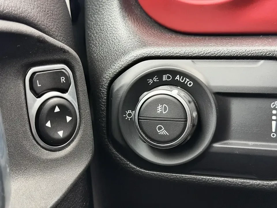 2023 Jeep JT Gladiator - Image 19 of 20