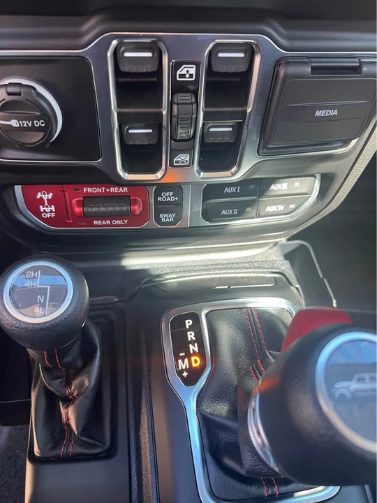 2023 Jeep JT Gladiator - Image 6 of 10