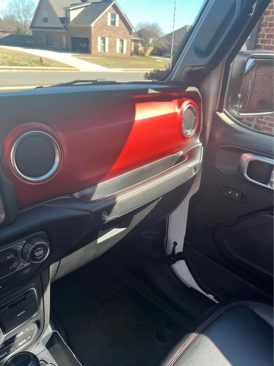 2023 Jeep JT Gladiator - Image 4 of 10