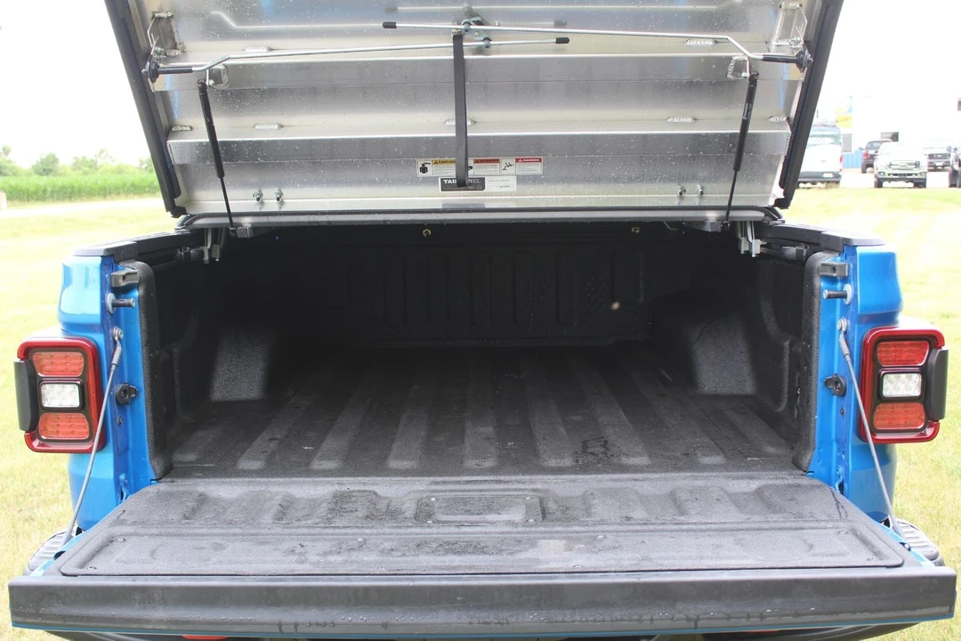 2023 Jeep JT Gladiator - Image 12 of 12