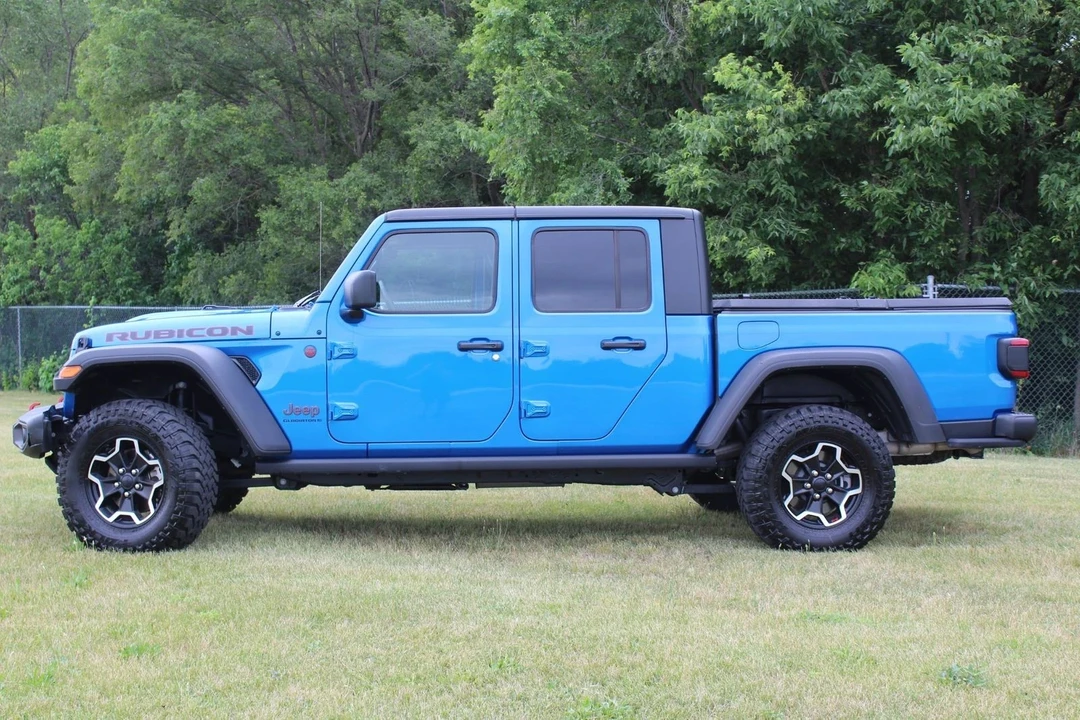 2023 Jeep JT Gladiator - Image 2 of 12