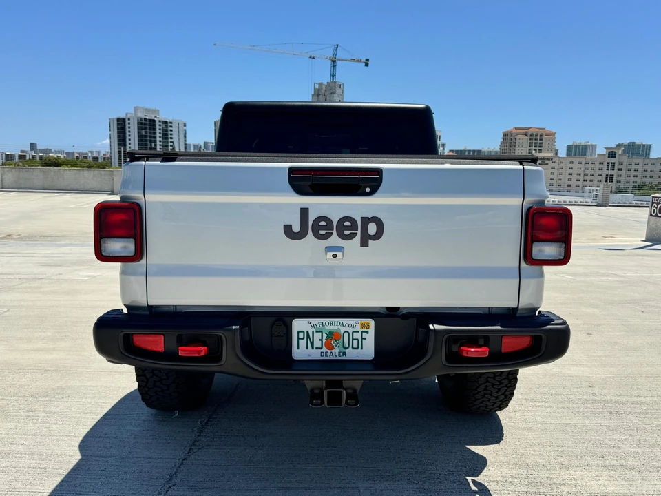 2023 Jeep JT Gladiator - Image 26 of 31