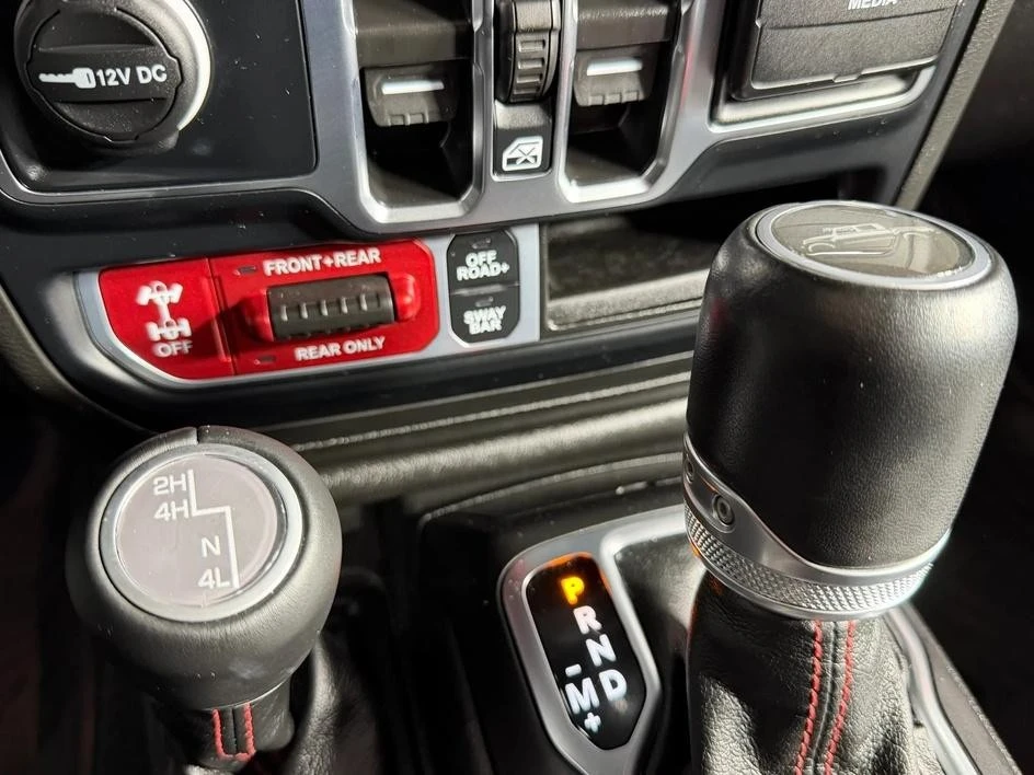 2023 Jeep JT Gladiator - Image 25 of 31