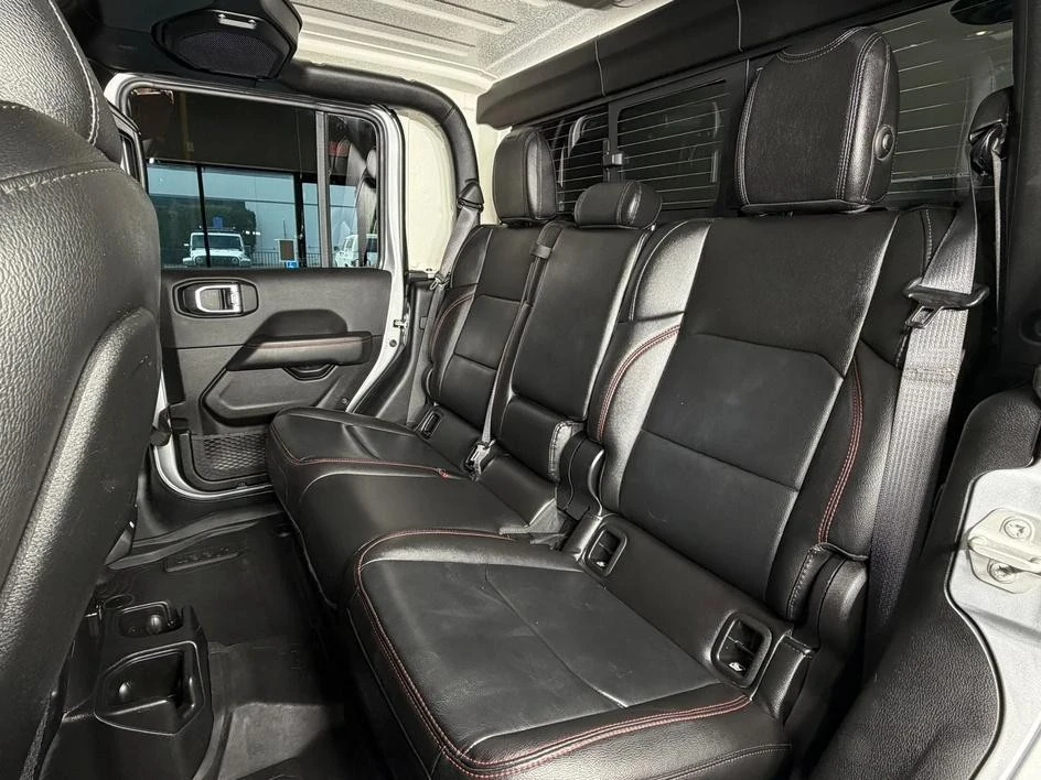 2023 Jeep JT Gladiator - Image 19 of 31