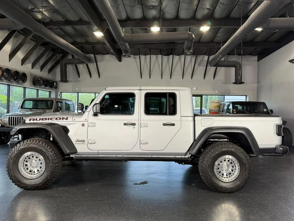 2023 Jeep JT Gladiator - Image 10 of 31
