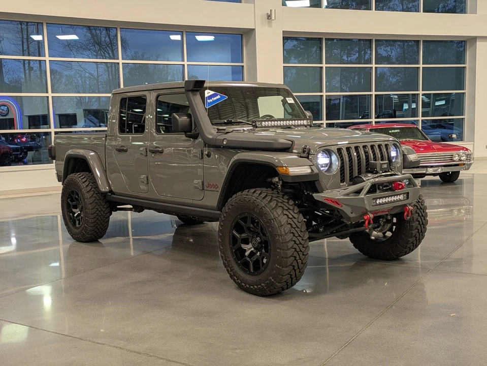 2023 Jeep JT Gladiator - Image 2 of 21