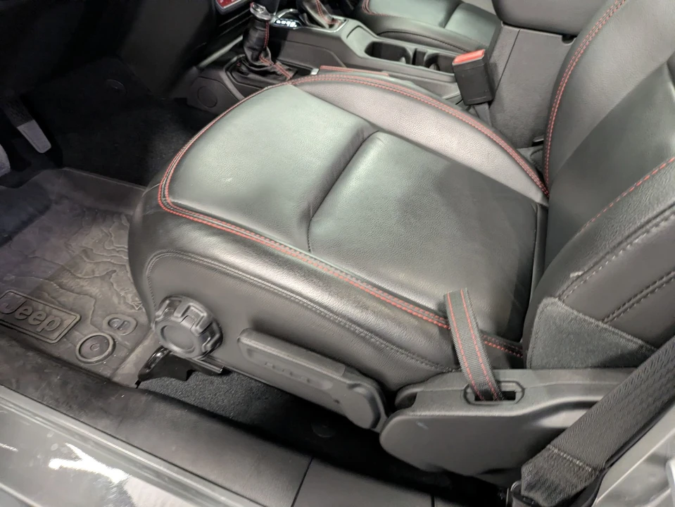 2023 Jeep JT Gladiator - Image 15 of 21