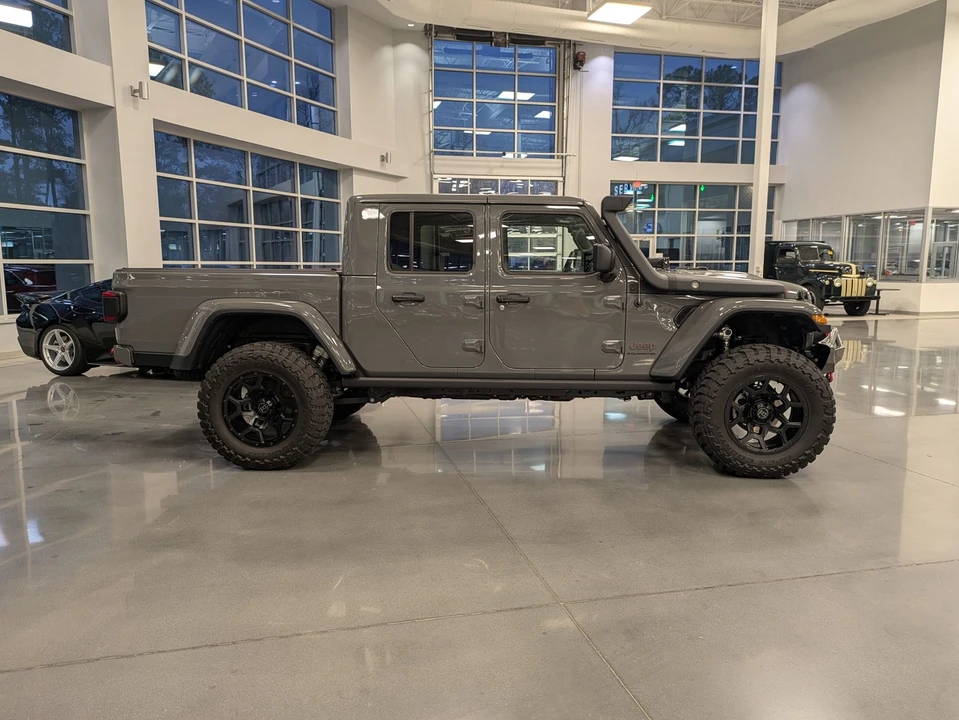 2023 Jeep JT Gladiator - Image 3 of 21