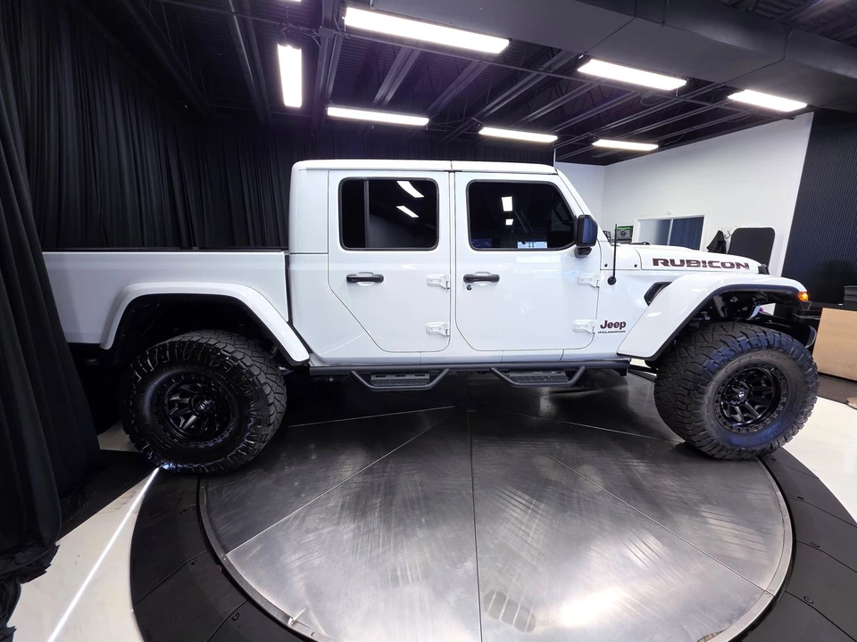 2023 Jeep JT Gladiator - Image 14 of 21