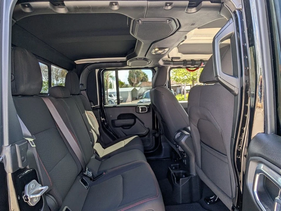 2023 Jeep JT Gladiator - Image 17 of 21