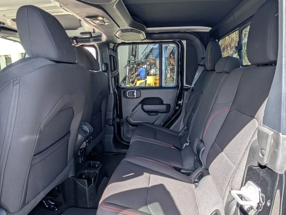 2023 Jeep JT Gladiator - Image 13 of 30
