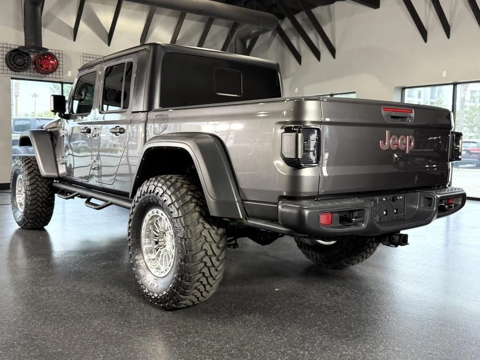 2023 Jeep JT Gladiator - Image 10 of 31