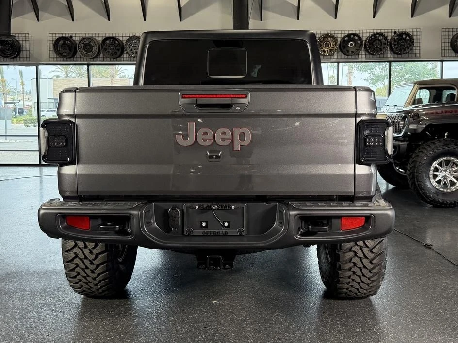 2023 Jeep JT Gladiator - Image 11 of 31