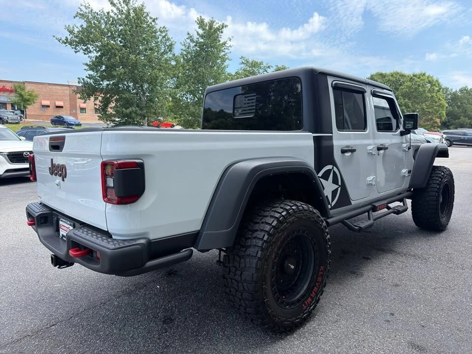 2023 Jeep JT Gladiator - Image 2 of 10