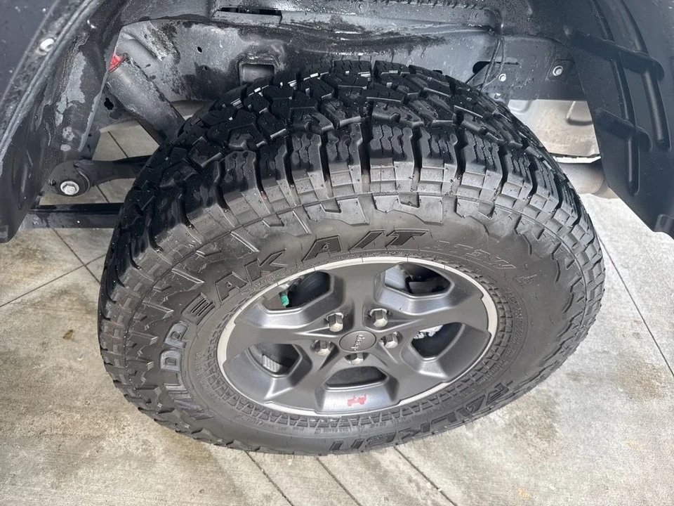 2023 Jeep JT Gladiator - Image 7 of 8