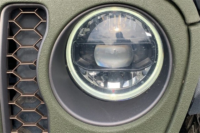 2023 Jeep JT Gladiator - Image 10 of 12