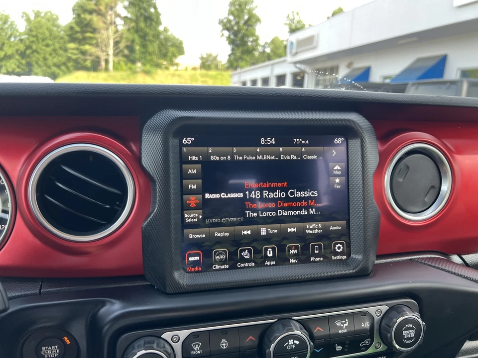 2023 Jeep JT Gladiator - Image 18 of 29