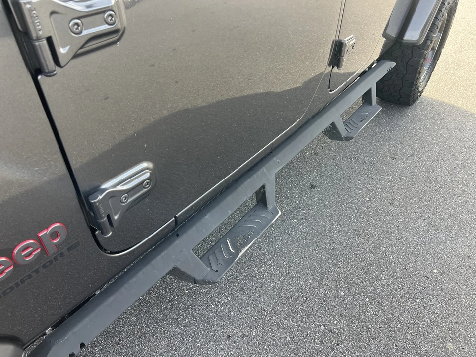 2023 Jeep JT Gladiator - Image 14 of 29