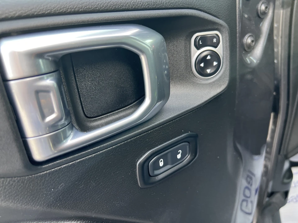 2023 Jeep JT Gladiator - Image 15 of 29