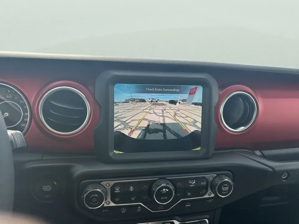 2023 Jeep JT Gladiator - Image 9 of 9