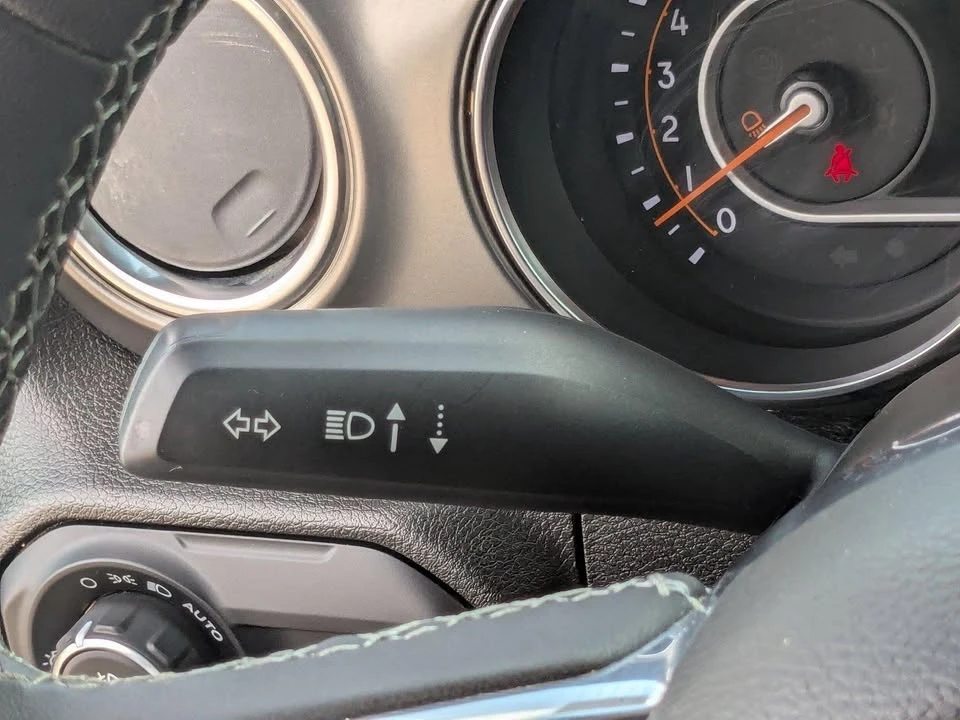 2023 Jeep JT Gladiator - Image 14 of 19