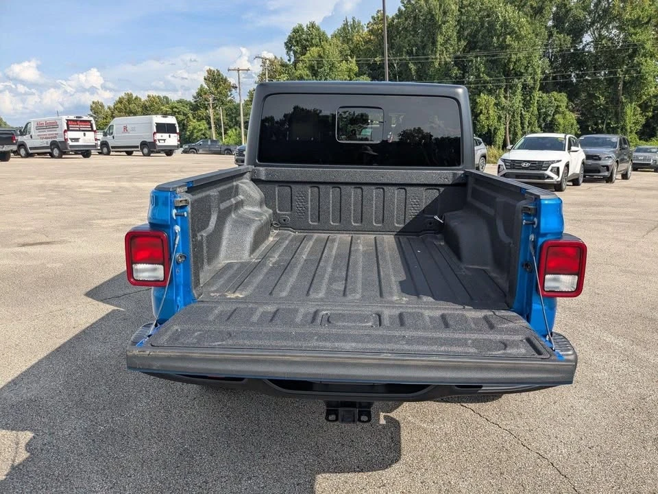 2023 Jeep JT Gladiator - Image 6 of 19