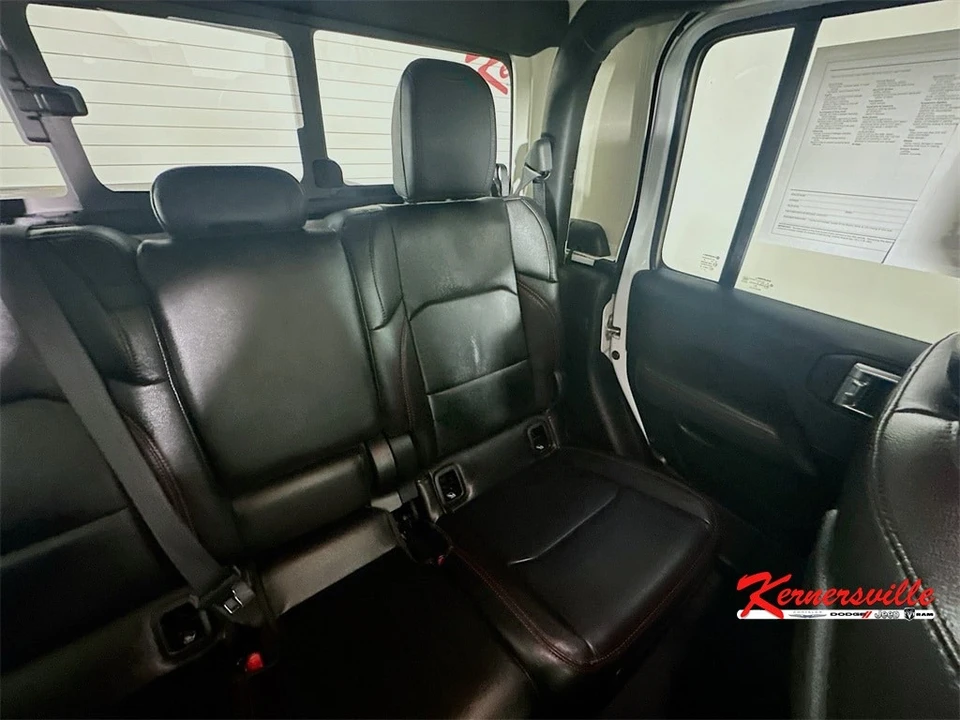 2023 Jeep JT Gladiator - Image 14 of 21