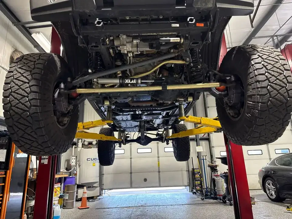 2023 Jeep JT Gladiator - Image 5 of 18