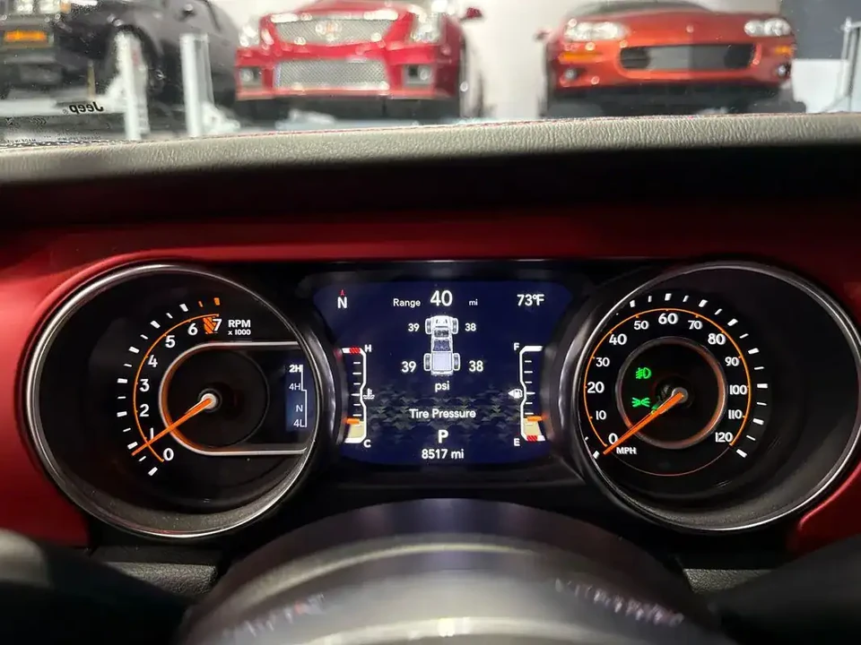 2023 Jeep JT Gladiator - Image 12 of 18