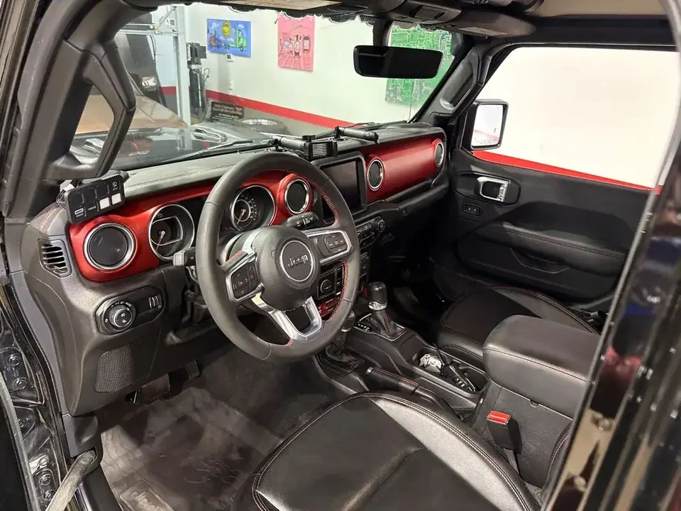2023 Jeep JT Gladiator - Image 13 of 18