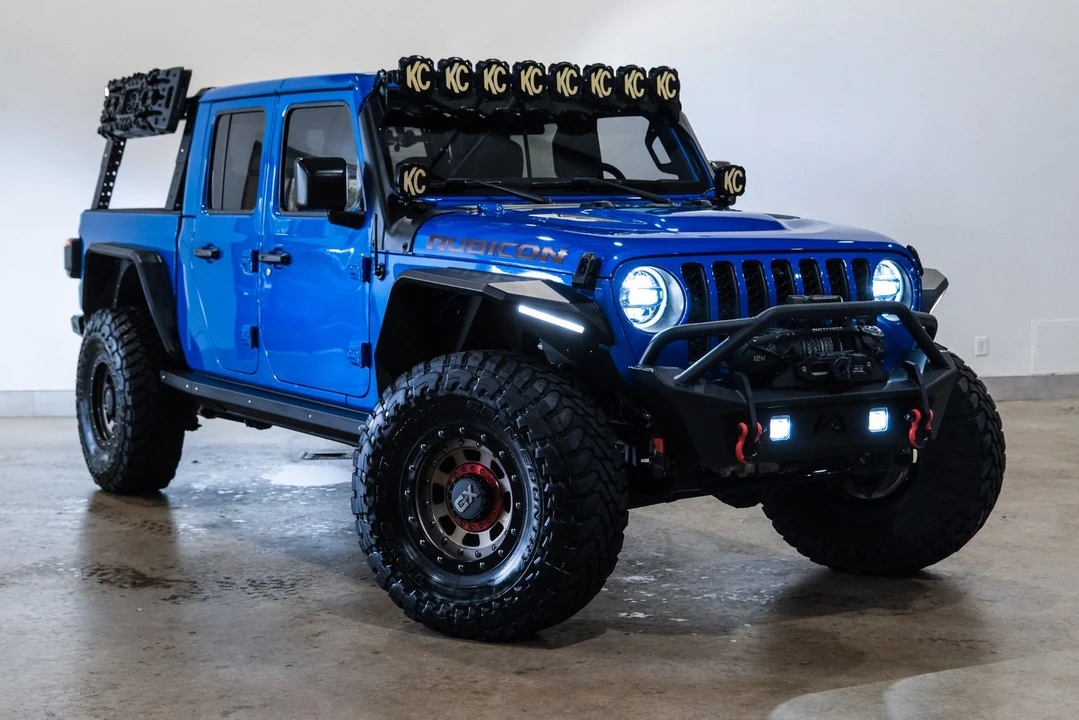 2023 Jeep JT Gladiator - Image 2 of 12