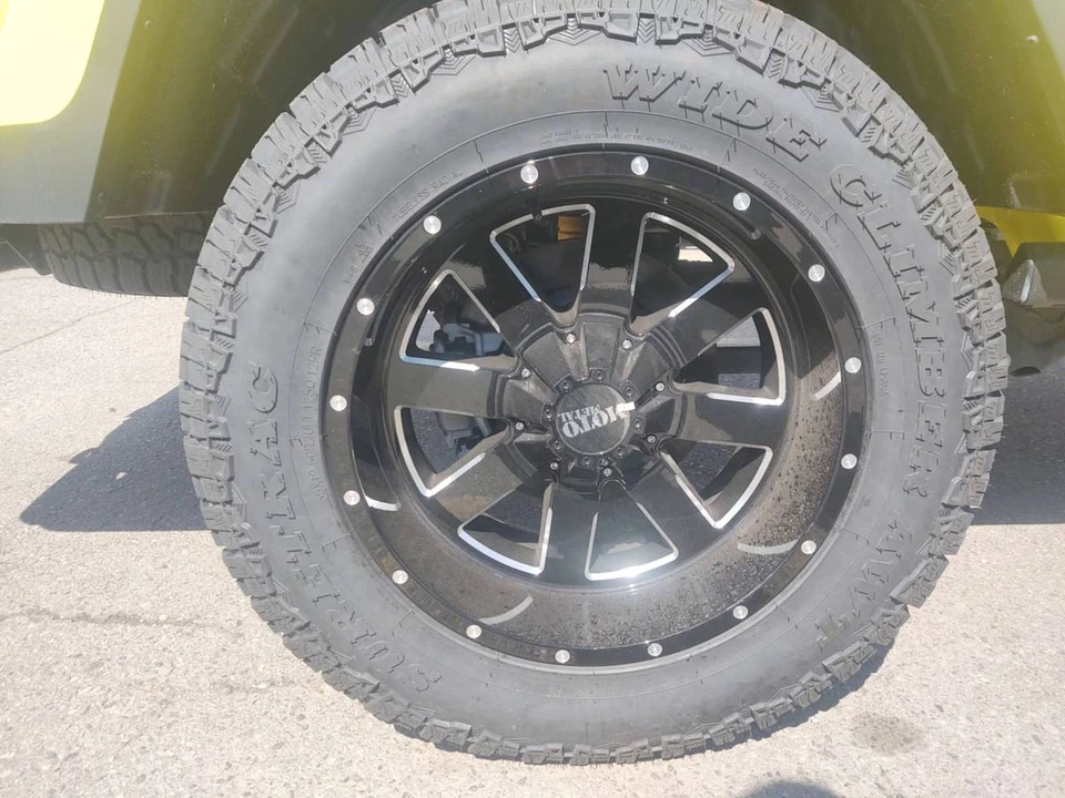 2023 Jeep JT Gladiator - Image 9 of 16