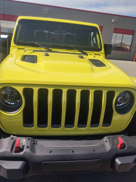 2023 Jeep JT Gladiator - Image 2 of 16