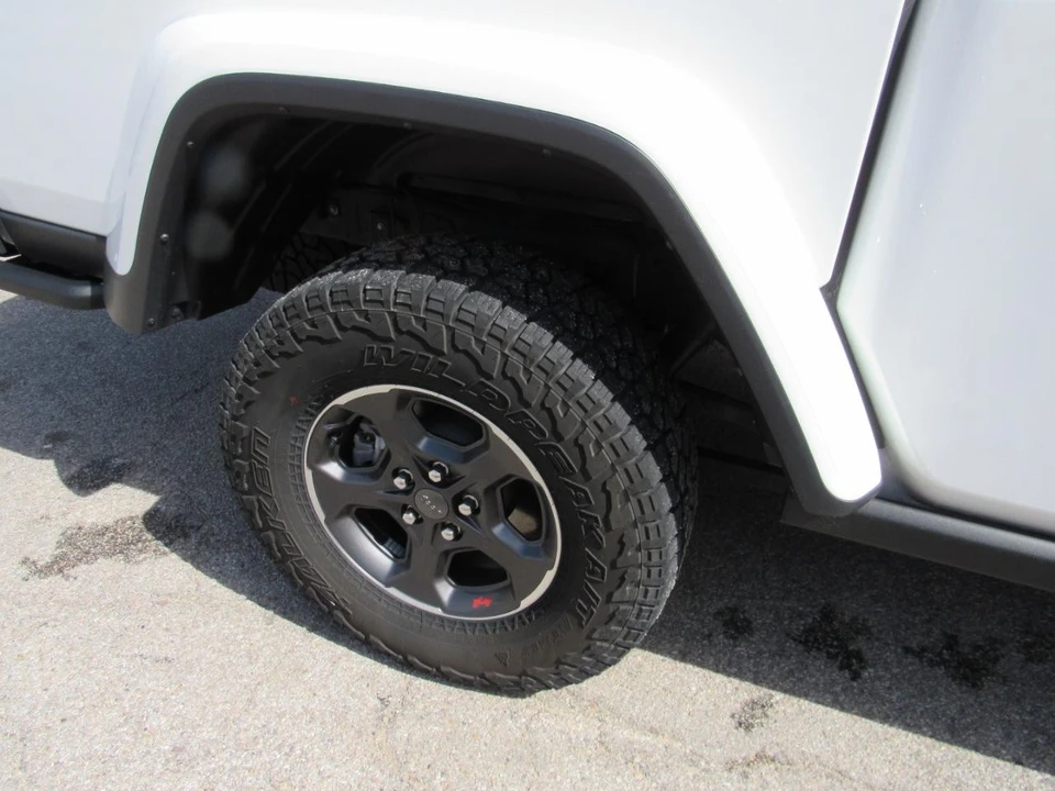 2023 Jeep JT Gladiator - Image 4 of 31